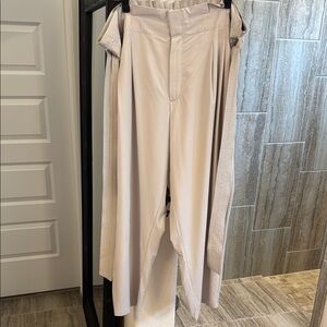 Pre-owned Athleta Skyline Pant II TAN  Size 18